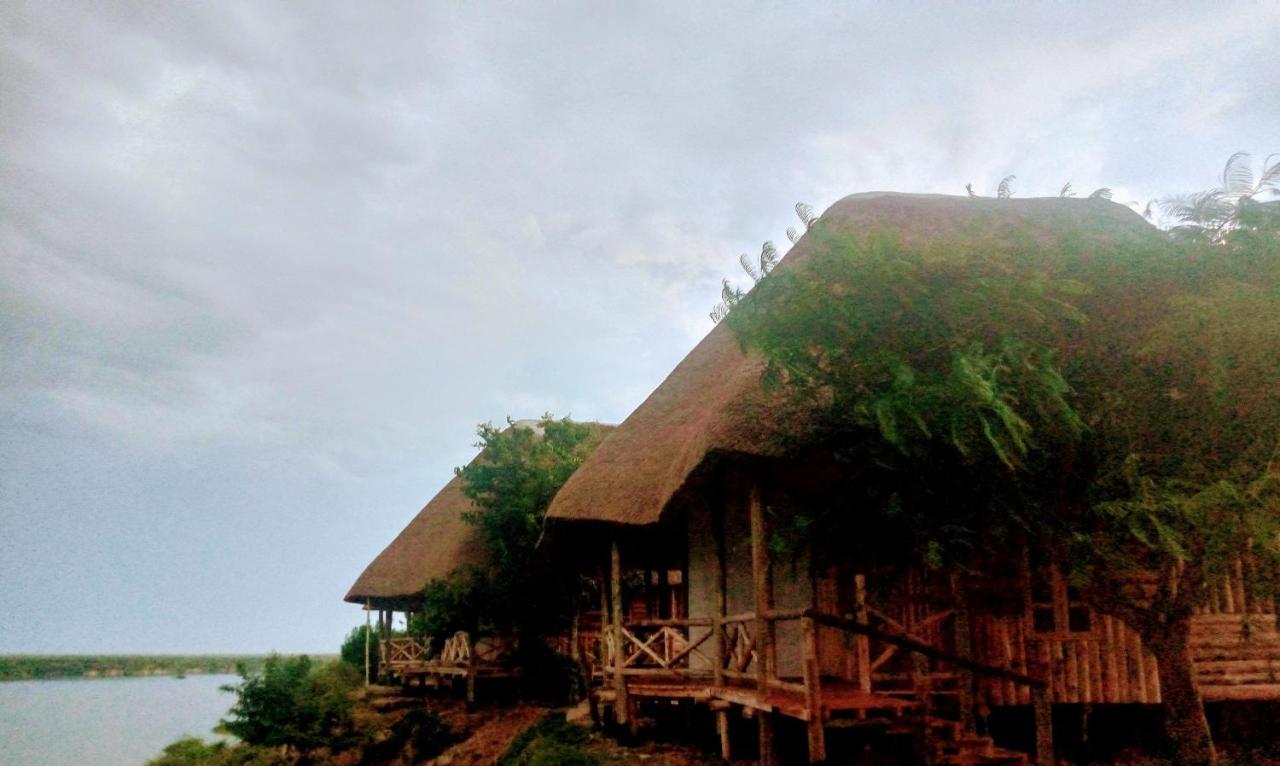 Tembo Safari Lodge Katunguru Eksteriør billede