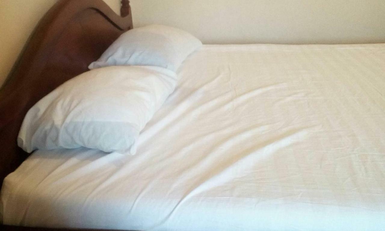 Tembo Safari Lodge Katunguru Eksteriør billede